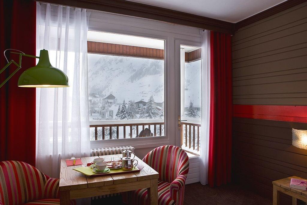 Hotel Ormelune Валь-д'Изер Экстерьер фото